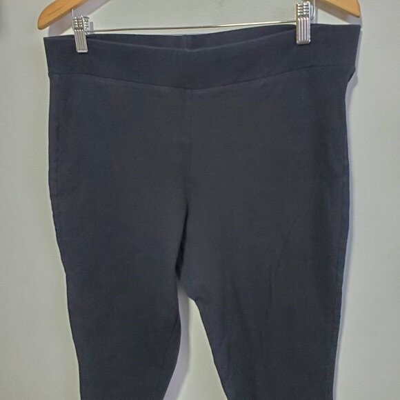 TORRID Capris Cropped Leggings Stretch Hi-Rise Pull-On Black Women's 2X x 22.5" - Picture 5 of 11